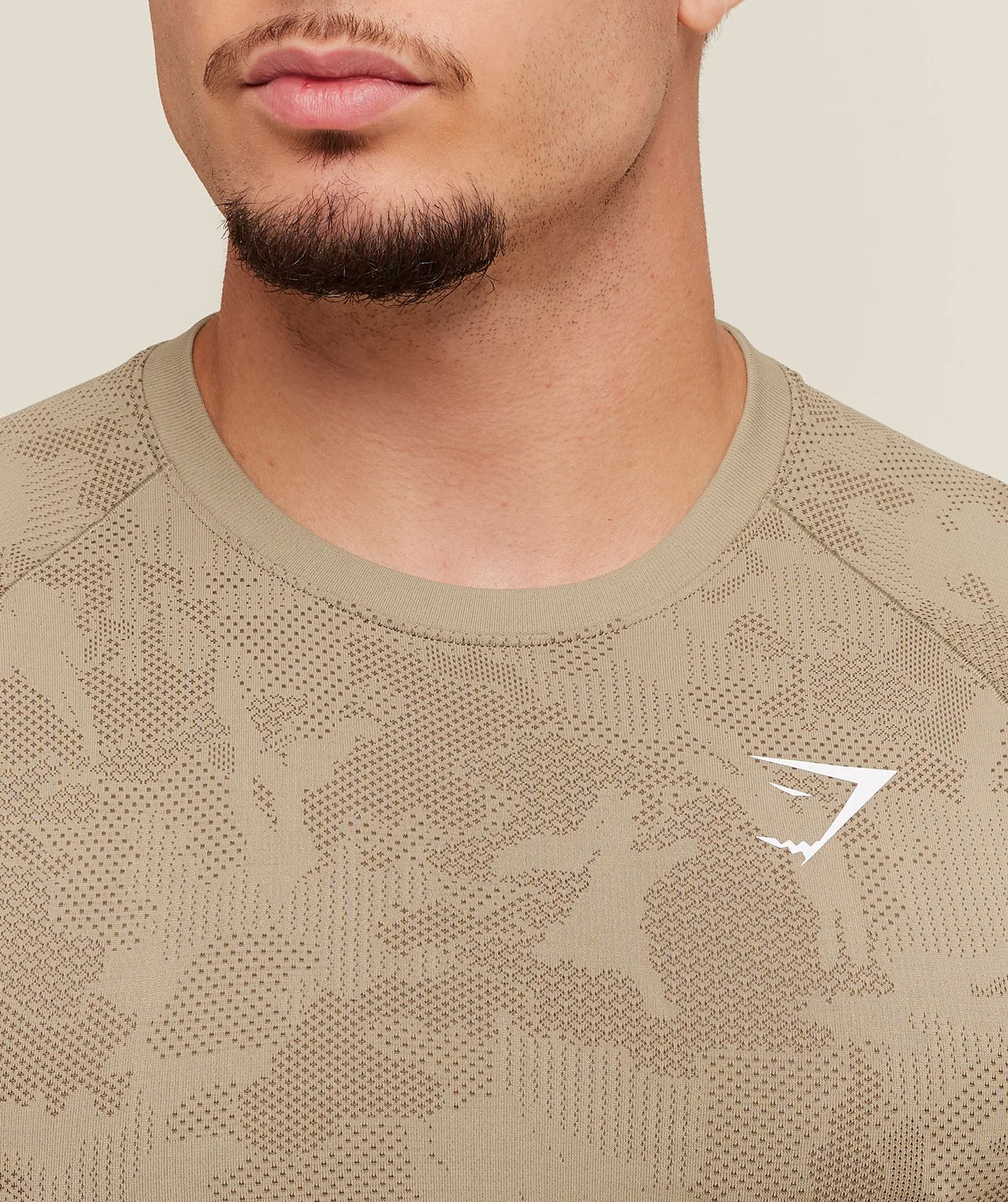 Geo Seamless T-shirt (Brown) vista 3